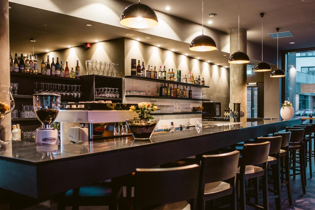 Hotel Tammel Йичин Экстерьер фото